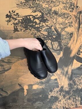 Chillbies - Men's Black Slip-On Loafers - Minimal Rubber Design